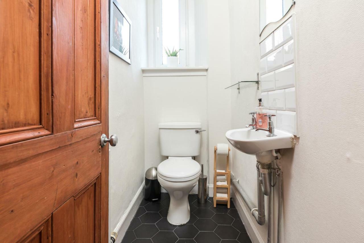 Lovely Central Edinburgh Apartment Екстер'єр фото